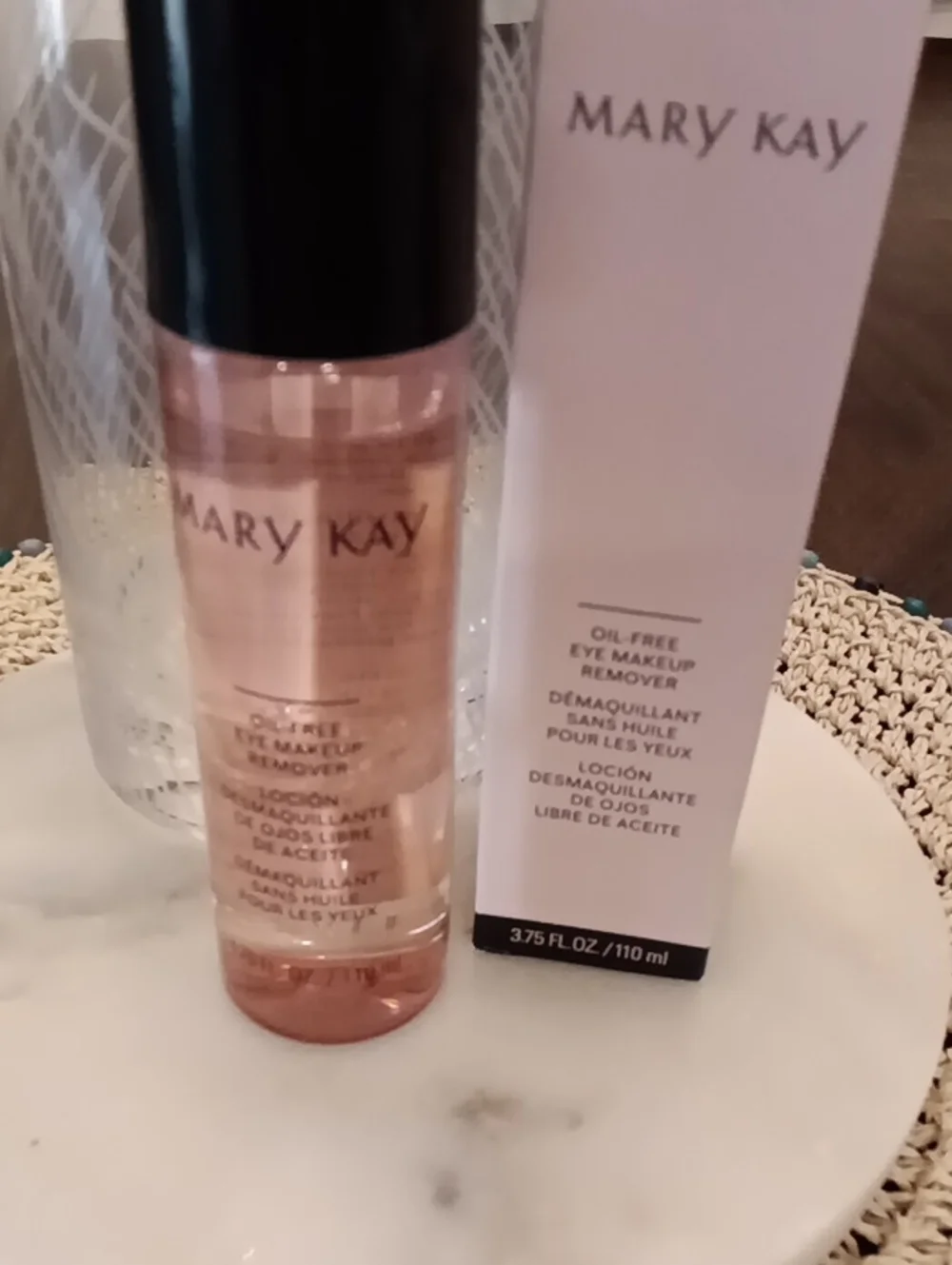 Final day Of Sale. Mary Kay Oil Free Eye Makeup Remover New In Box Only Have 1.